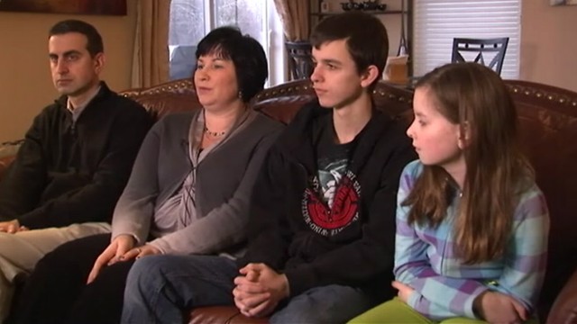 VIDEO: The 15-year-old texted his father to call 911 while locked in a coffee shops bathroom.