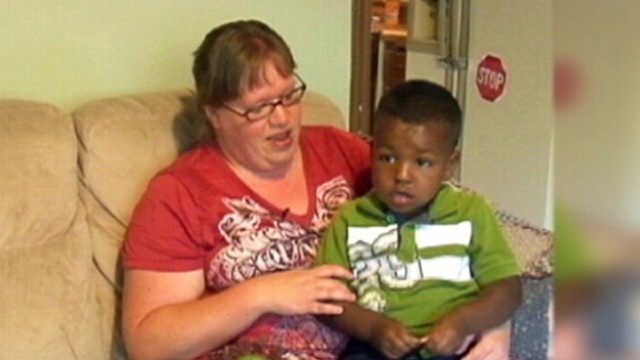 3 Year Old Saves Mom With 911 Call Video Abc News 