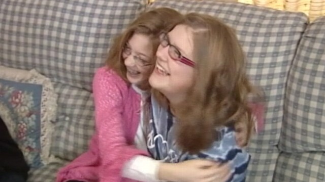 VIDEO: North Carolina girl helps best friends family pay heart transplant bills.