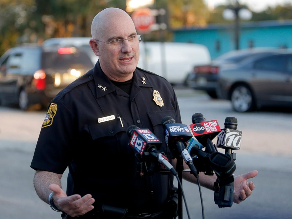 PHOTO: Tampa Police Chief Brian Dugan holds a news conference in a parking lot behind the Ybor City McDonalds, Nov. 28, 2017, in Tampa, Fla.