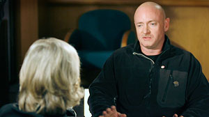 PHOTO Mark Kelly speaks with Diane Sawyer.