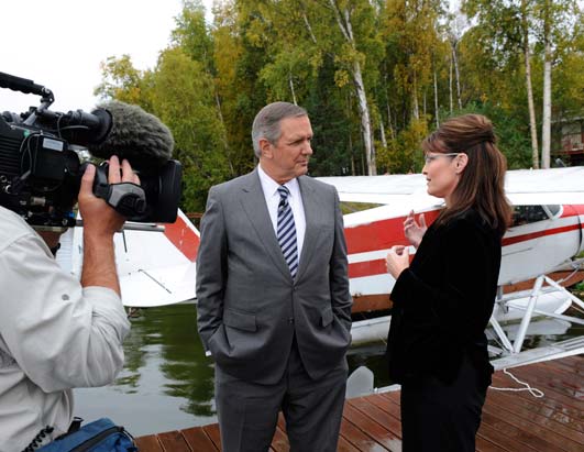 Charlie Gibson Retires from ABC News; Diane Sawyer to Anchor 'World News'