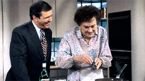 PHOTO Gibson on the set of "GMA" with Julia Child.