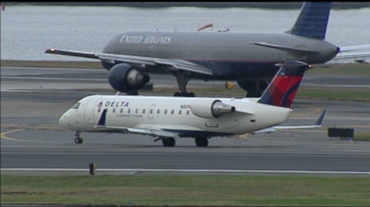 FCC to Discuss Cellphone Policy on Airplanes