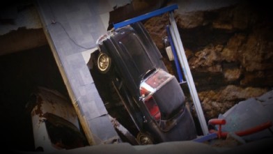 Sinkhole Swallows Car After Truck Hits Fire Hydrant Video Abc News