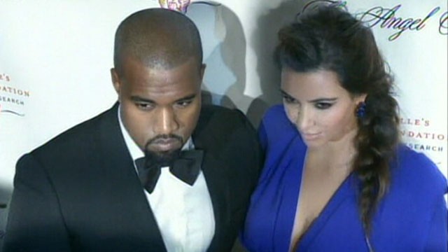 Video: Kardashians Keep Up on Web to Welcome Kims Baby Girl