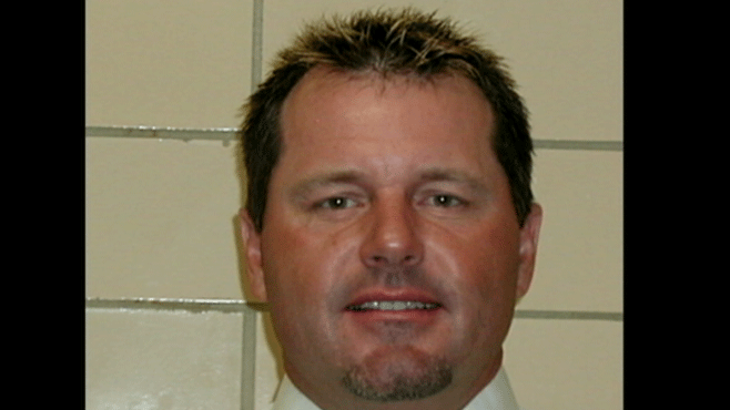 VIDEO: Roger Clemens appears in court to answer charges of lying to Congress.