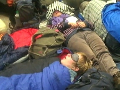 Americans Flee Cairo