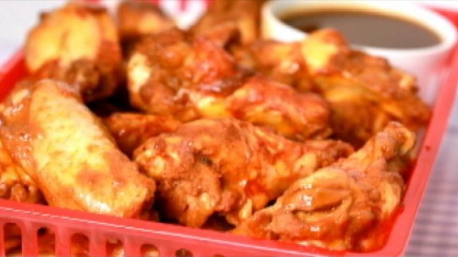 VIDEO: Joe Sanderson, Jr. wants to save the NFL season and his poultry business