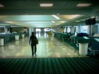 Watch: Hurricane Sandy Stops Travel: Airports Cancel Over 10,000 Flights