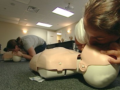 VIDEO: A Simpler CPR: No More Mouth to Mouth