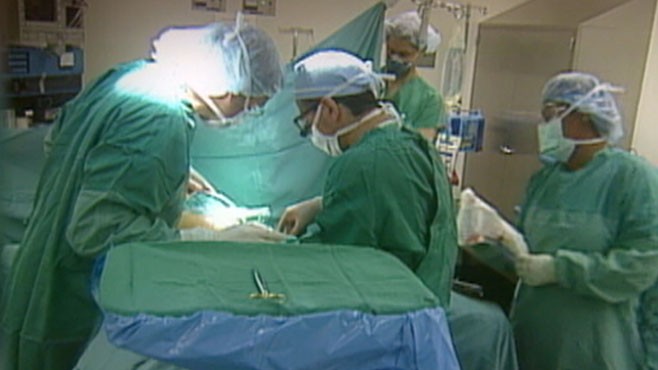 VIDEO: Removing Ovaries and Breasts to Cut Cancer Risk