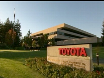 VIDEO: Brian Ross investigates problems with the brakes on the Toyota Prius.