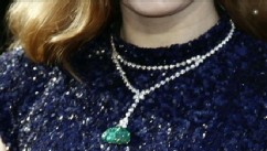 VIDEO:Chopard jewels worth $1 million were stolen from a hotel room safe during gala.