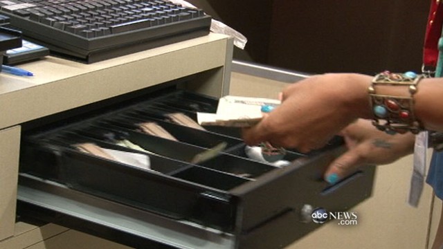 VIDEO: Drop in oil prices means good news for U.S. consumers.