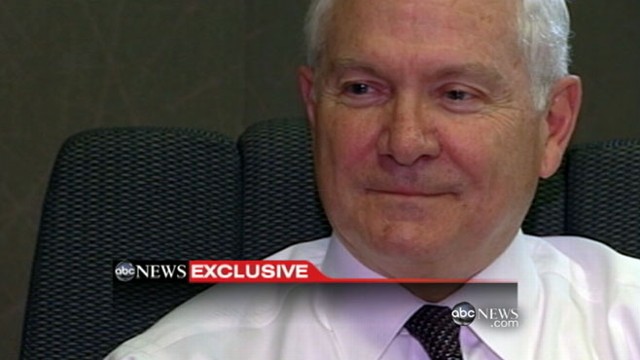 VIDEO: Outgoing secretary of defense says goodbye in a final tour.