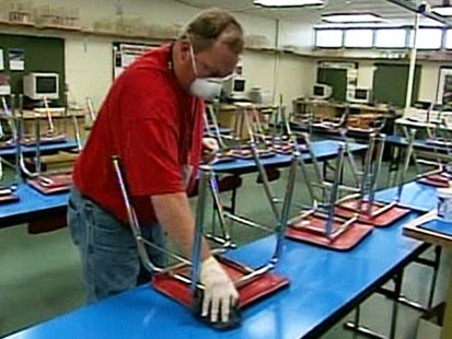 VIDEO: Fear of swine flu outbreaks as school starts