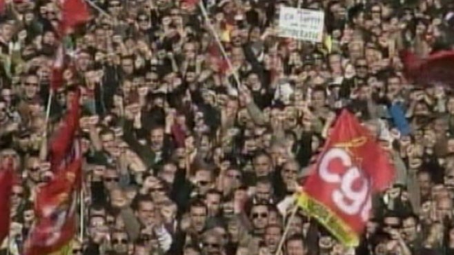 VIDEO: The French Protest New Retirment Age