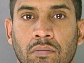 Full Episode: World News: Accused Child Predator Surrenders