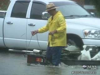 Watch: Tropical Storm Isaac Enters Florida