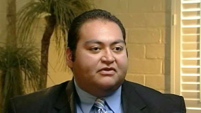 VIDEO: Daniel Hernandez risked his life to save the congresswoman.