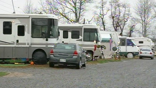 VIDEO: Some families make a living traveling around the country finding seasonal work.