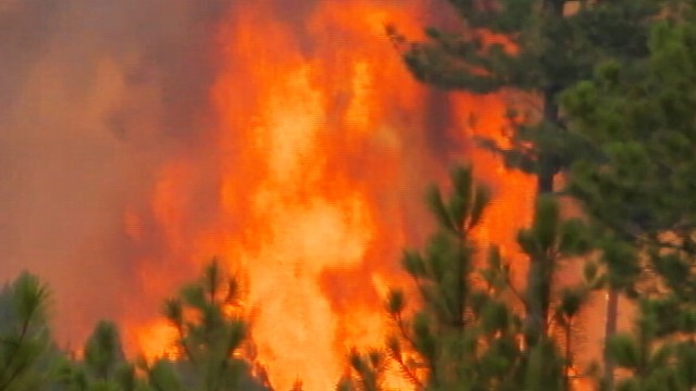 Video: Forest Fires at Yosemite Force Evacuations