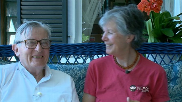 VIDEO: Wave of baby boomer couples stay together but live apart.