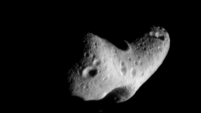 VIDEO: Scientists urge a meteoroid warning system after the devastation in Russia.