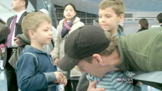 VIDEO: David Muir reports on those trying to leave the country.