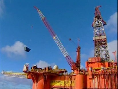 A picture of an oil rig.