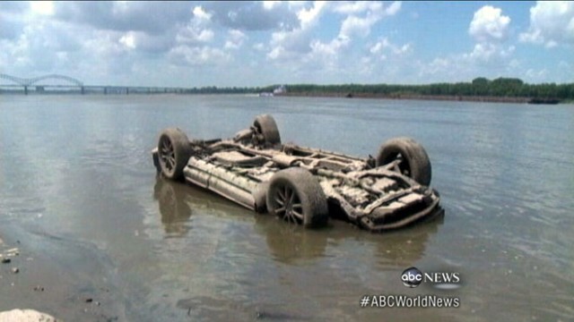 VIDEO: Nearly 100 boats left stranded in massive drought conditions.