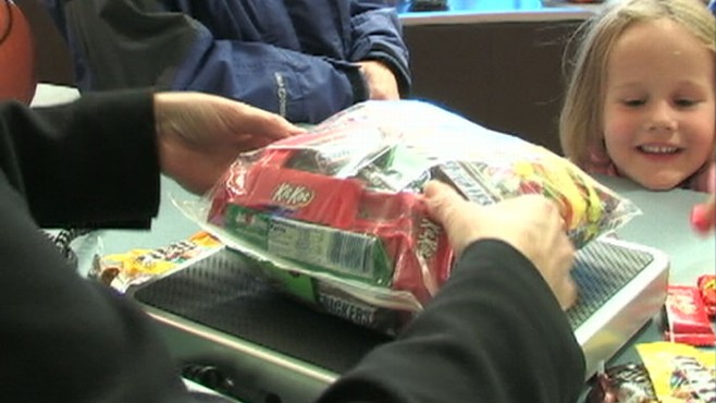 VIDEO: One man decides to bring a little Halloween spirit to Americas heroes overseas.