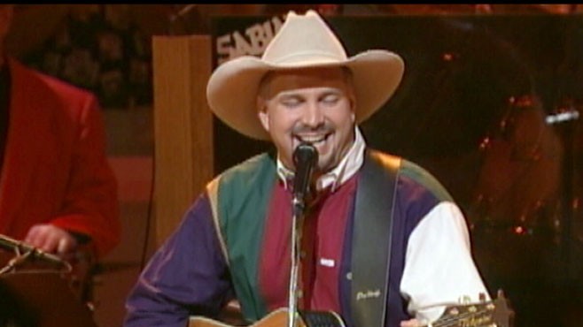 VIDEO: The country singer picks up his guitar to help Nashville recover from floods.