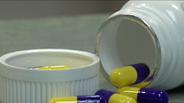 VIDEO: Government experts will decide the future of this weight-loss pill.