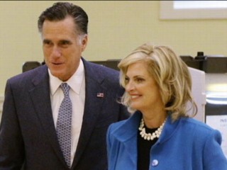 Watch: Mitt Romney's Last-Minute Campaign Stops