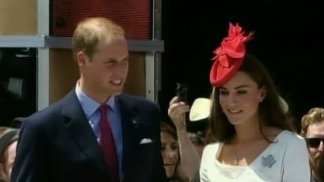 VIDEO: The Duke and Duchess of Cambridge greet royal fans in Canada.