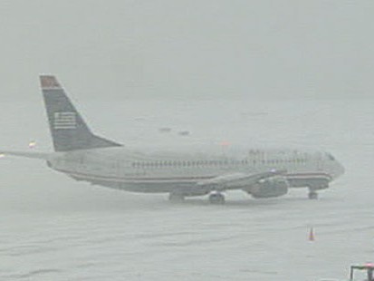VIDEO: Snow Storm Grounds Planes