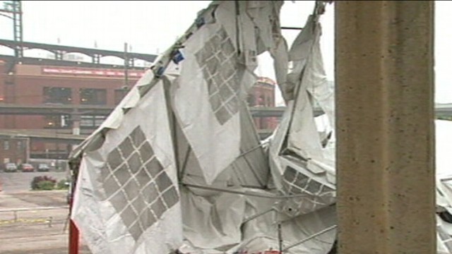 VIDEO: Hail the size of softballs and strong winds strike the Midwest.