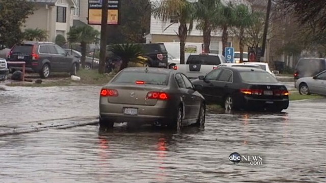 VIDEO: Texas experiences sudden downpour and reports of tornadoes.