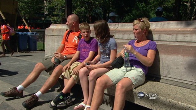 VIDEO: How to maximize happiness on your familys summer vacation.