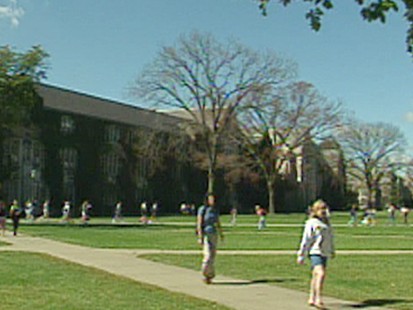VIDEO: Returning college students struggle to pay tuition during bleak economy.