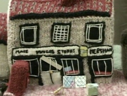 VIDEO: English yarn village