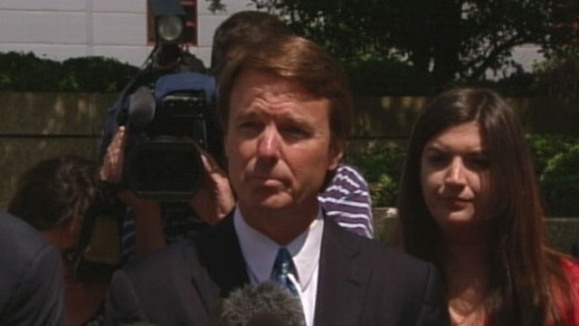 VIDEO: Former presidential hopeful indicted in federal court, could face prison time.