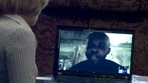 PHOTO What would you do if you saw a woman about to fall for a common online scam?