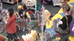 Kids Alone in Store: Who Will Help?