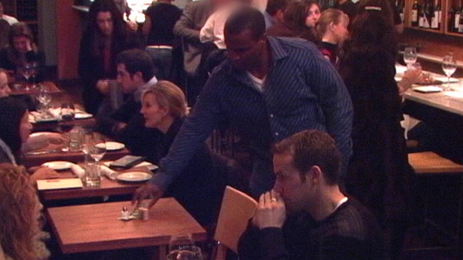 VIDEO: Hidden cameras roll as diners confront "thief" in "What Would You Do?" scenario.
