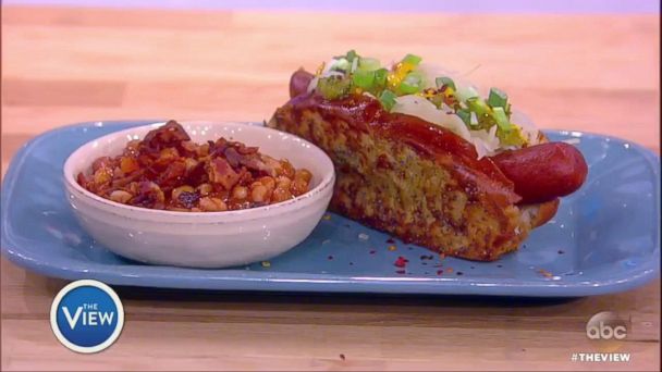 Rachael Ray makes franks and Boston barbecued beans on 