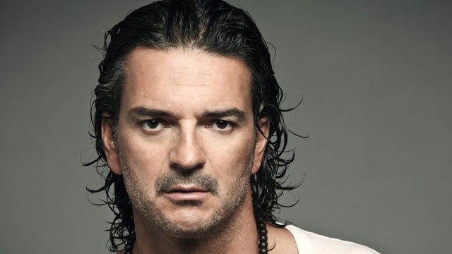 Ricardo Arjona: Love Him or Hate Him? - ABC News