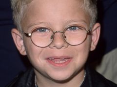 'Jerry Maguire' Child Star Jonathan Lipnicki Defends Himself In Funny ...